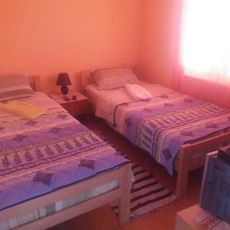 Chalet Ljubicine Kolibe Golubinje Екстер'єр фото