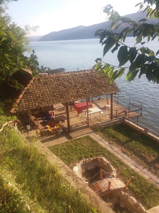 Chalet Ljubicine Kolibe Golubinje Екстер'єр фото